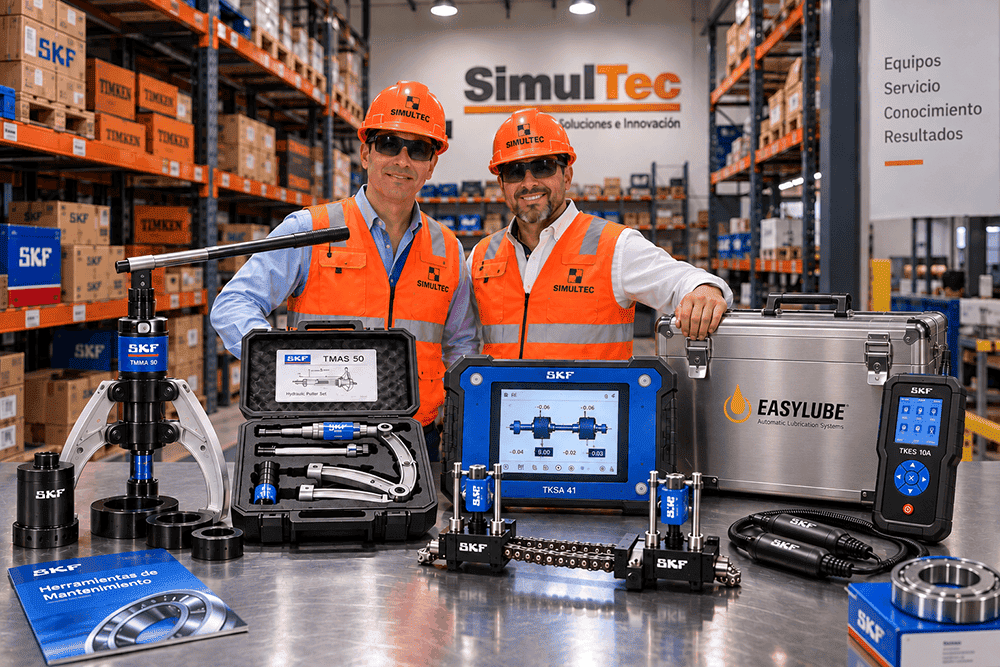 2 asesores de simultec en almacen